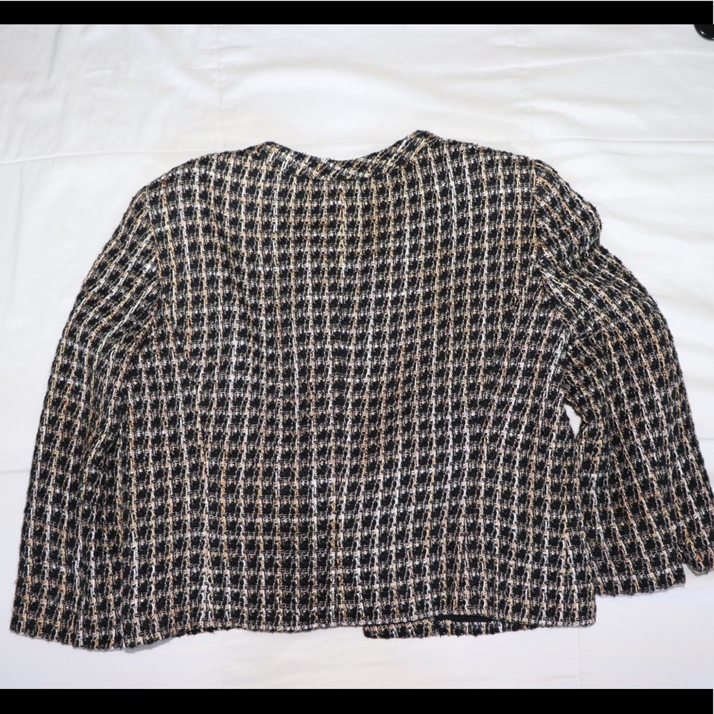 Blazer - Picture 2 of 3